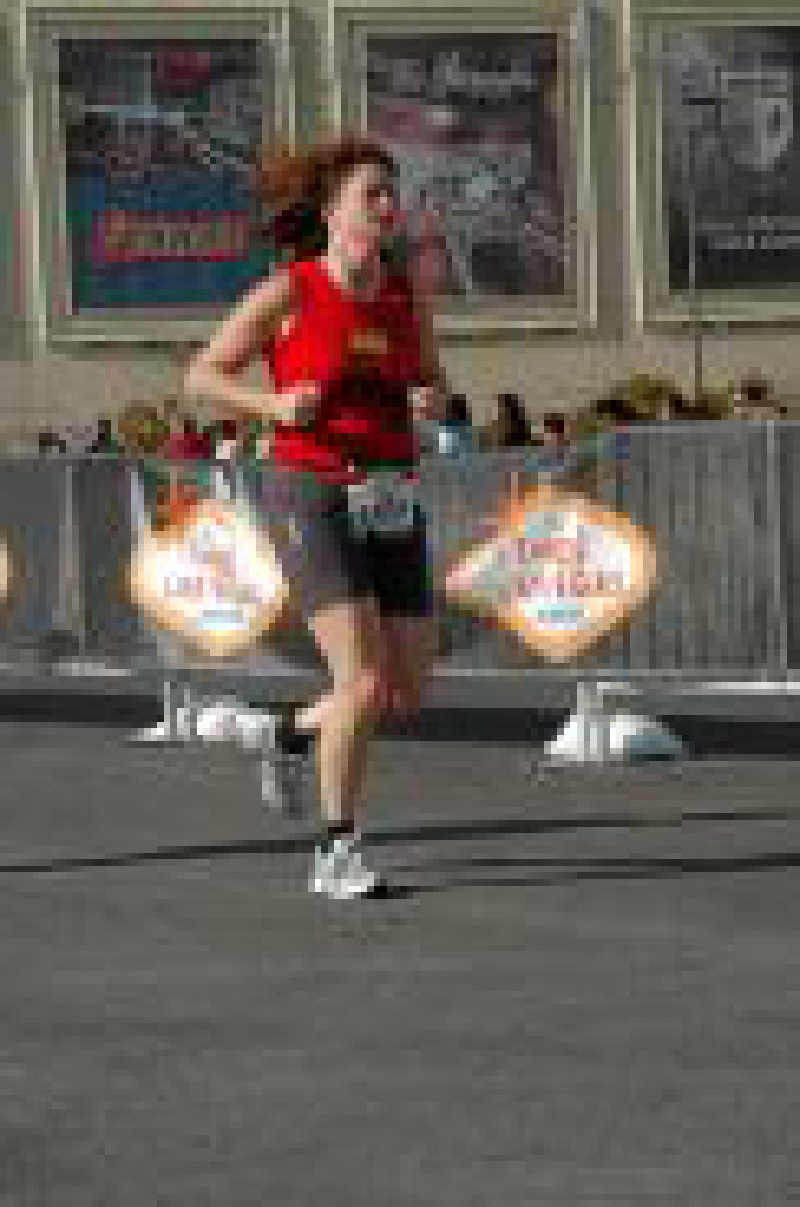 2007/11(November)/LasVegas-Marathon/800x600_2007-Las-Vegas-Marathon-Suzi-17.jpg