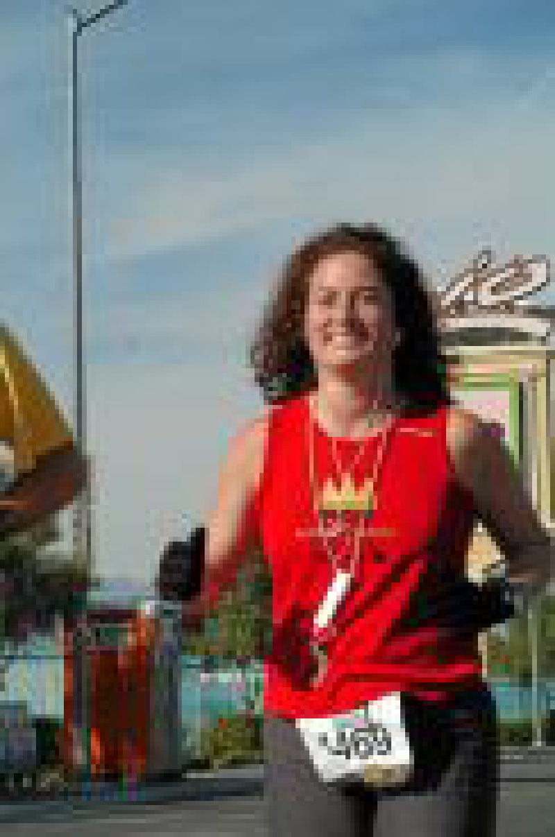 2007/11(November)/LasVegas-Marathon/800x600_2007-Las-Vegas-Marathon-Suzi-4.jpg
