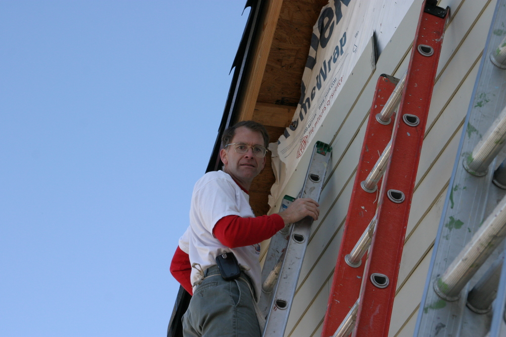 2007/11(November)/VA-ITOC-New-Orleans/Habitat-for-Humanity/1024x768_2007-11-28-VA-ITOC-Habitat-for-Humanity-40-Rob.JPG