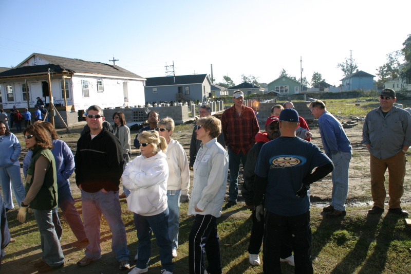 2007/11(November)/VA-ITOC-New-Orleans/Habitat-for-Humanity/800x600_2007-11-28-VA-ITOC-Habitat-for-Humanity-31.JPG