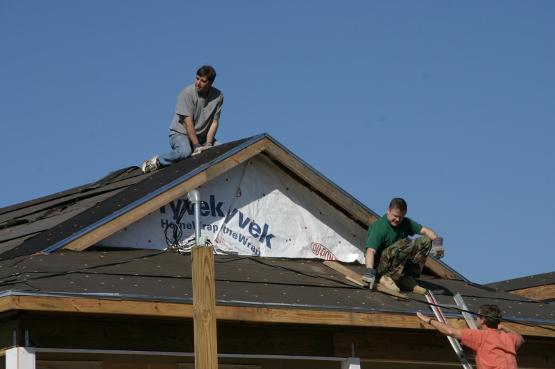 2007/11(November)/VA-ITOC-New-Orleans/Habitat-for-Humanity/800x600_2007-11-28-VA-ITOC-Habitat-for-Humanity-51-George-Charles.JPG