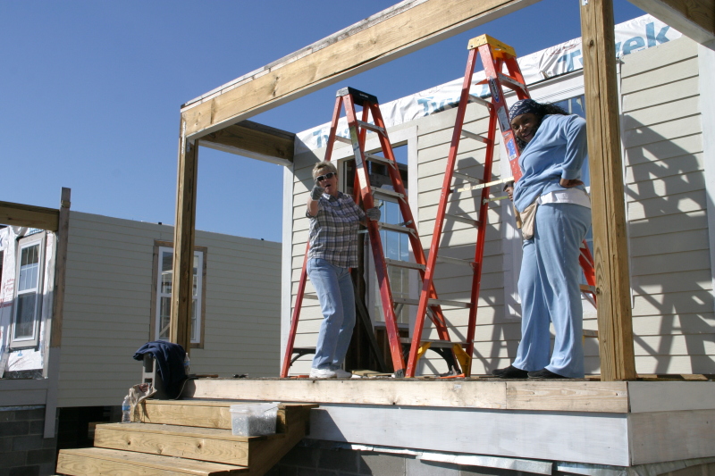 2007/11(November)/VA-ITOC-New-Orleans/Habitat-for-Humanity/800x600_2007-11-28-VA-ITOC-Habitat-for-Humanity-56-Zanna.JPG