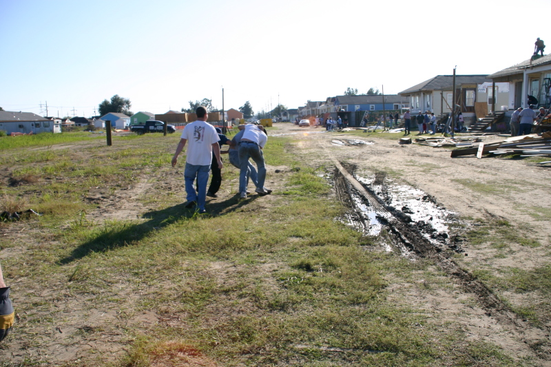 2007/11(November)/VA-ITOC-New-Orleans/Habitat-for-Humanity/800x600_2007-11-28-VA-ITOC-Habitat-for-Humanity-75.JPG
