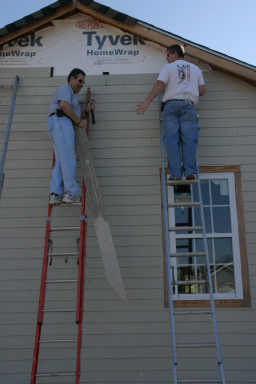 2007-11-28-VA-ITOC-Habitat-for-Humanity-60-Steve-Bill.JPG