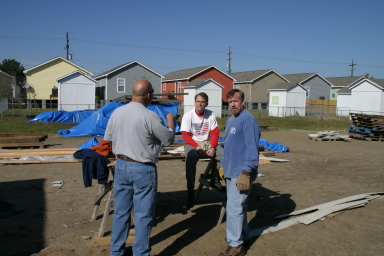 2007-11-28-VA-ITOC-Habitat-for-Humanity-66-Jesse-Rob-Mike.JPG