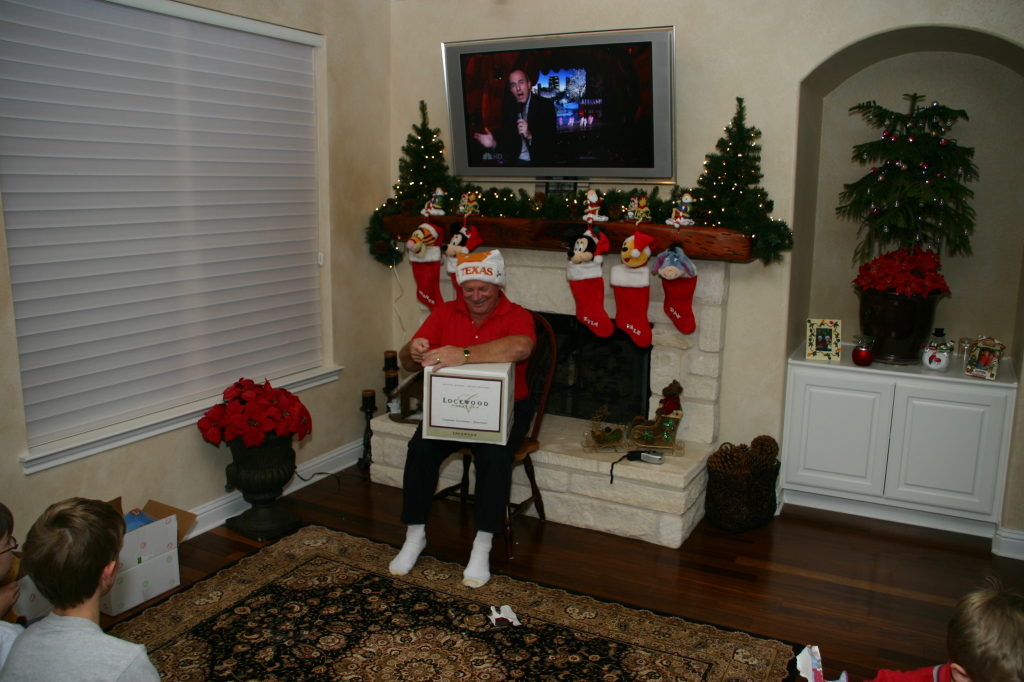 2007/12(December)/Christmas/1024x768_2007-12-24-Christmas-Eve-38-Jim.JPG