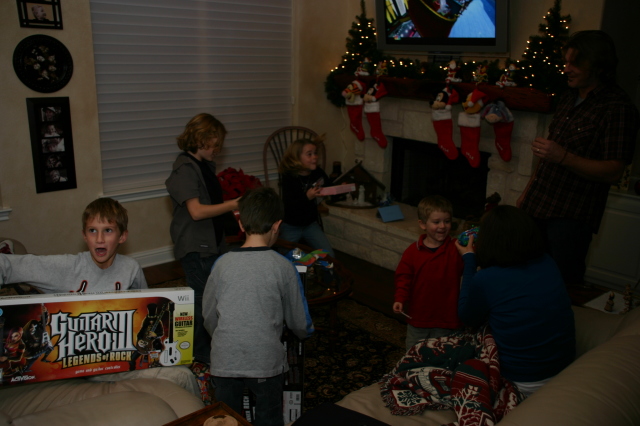 2007-12-24-Christmas-Eve-16-Chance-Vale-Dax-Kyla-Ian.JPG