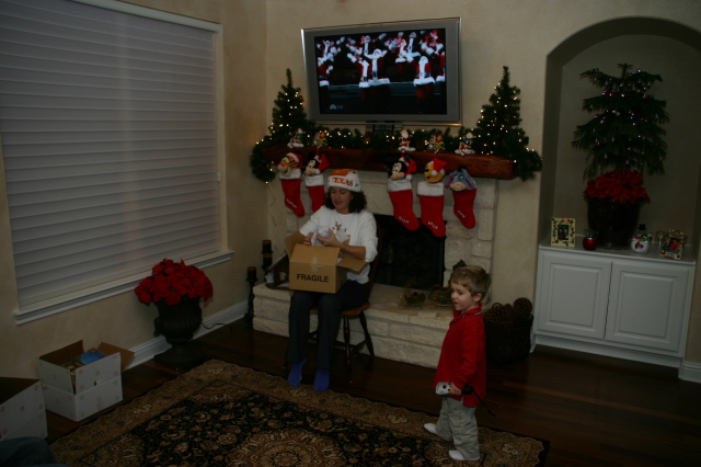 2007/12(December)/Christmas/640x480_2007-12-24-Christmas-Eve-46-Suzi-Ian.JPG