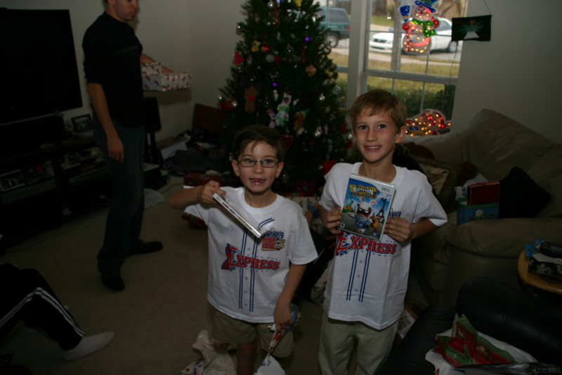2007-12-25-Christmas-morning-3-Dax-Chance-Mark-Wii-games-from-Grandpa-Hammett.JPG