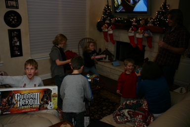 2007-12-24-Christmas-Eve-16-Chance-Vale-Dax-Kyla-Ian.JPG