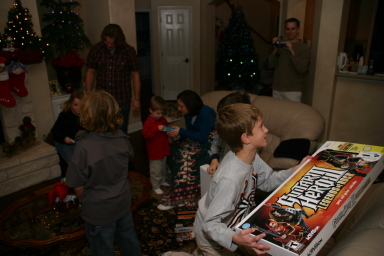2007-12-24-Christmas-Eve-17-Justin-Kyla-Vale-Ian-Heather-Chance-Josh.JPG