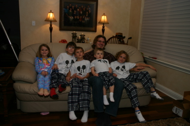 2007-12-24-Christmas-Eve-56-Kyla-Dax-Chance-Ian-Justin-Vale.JPG