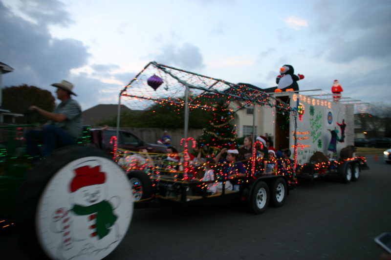 2007-12-08-Pflugerville-Parade-Pack-409-08.JPG