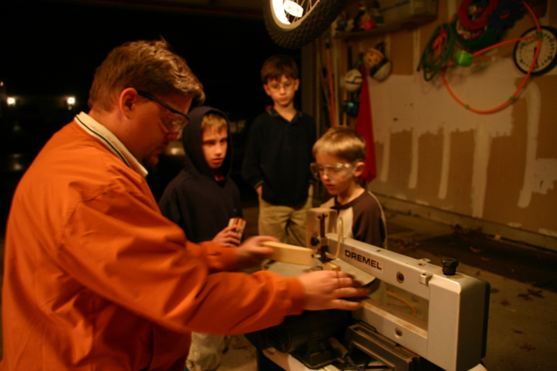 2007-12-10-Cub-Meeting-Pinewood-derby-1-Chris-Andrew-Chance-Dax.JPG