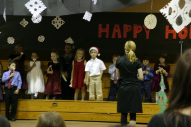 2007-12-11-NYOS-Christmas-Pagent-13-Dax.JPG