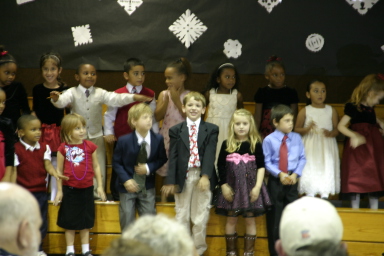 2007-12-11-NYOS-Christmas-Pagent-17-Case.JPG