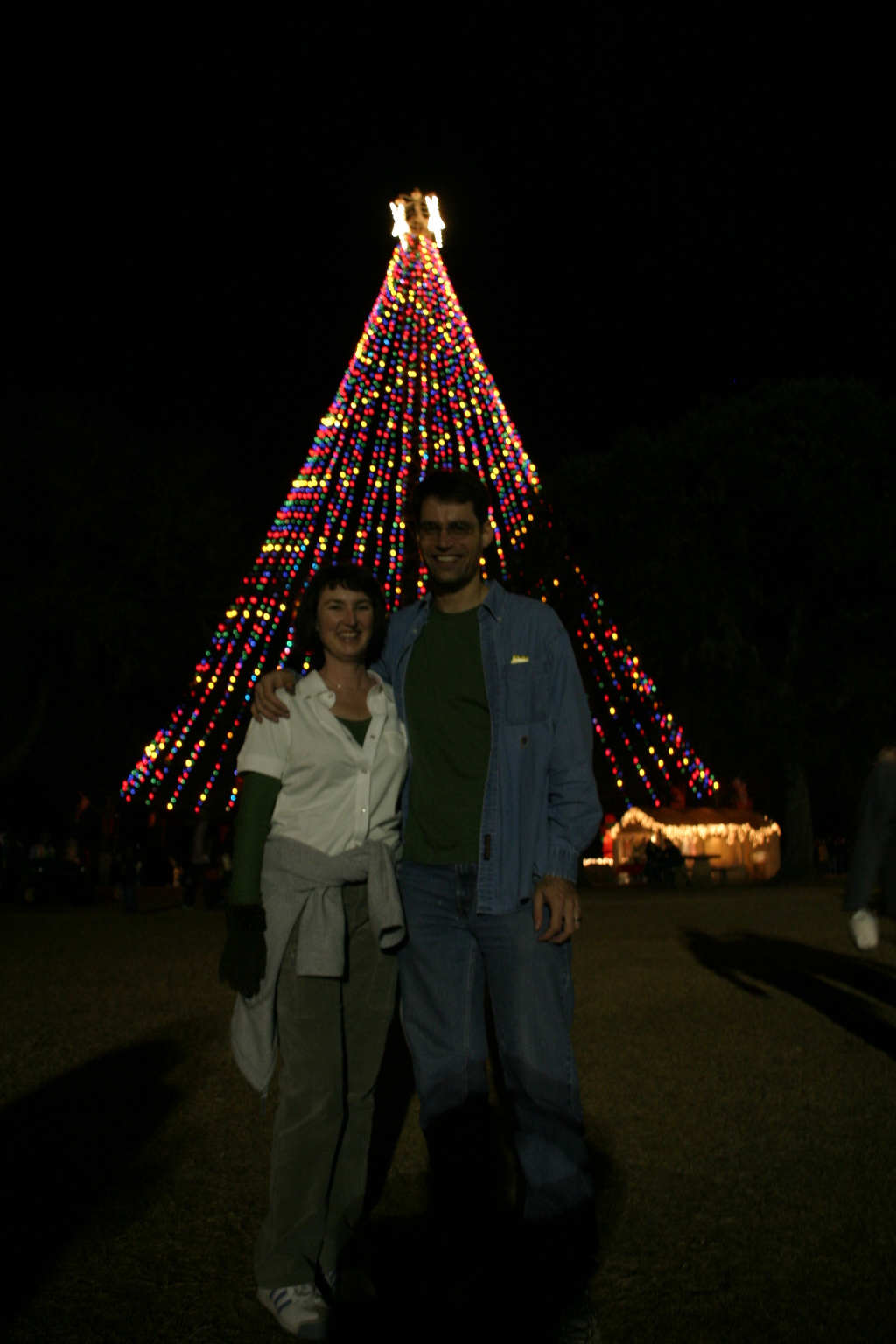 2007-12-21-Trail-of-Lights-13-Vanessa-Chris.JPG