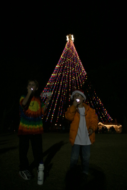 2007-12-21-Trail-of-Lights-02-Chance-Dax.JPG