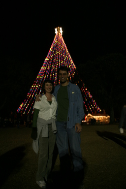 2007-12-21-Trail-of-Lights-13-Vanessa-Chris.JPG