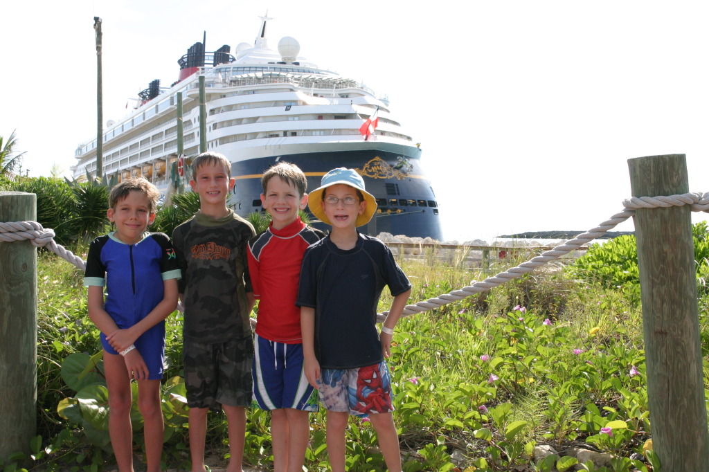 2007-09-28-Disney-Magic-Cruise-36-Castaway-Cay-Jack-Chance-Case-Dax-ship-GOOD.JPG
