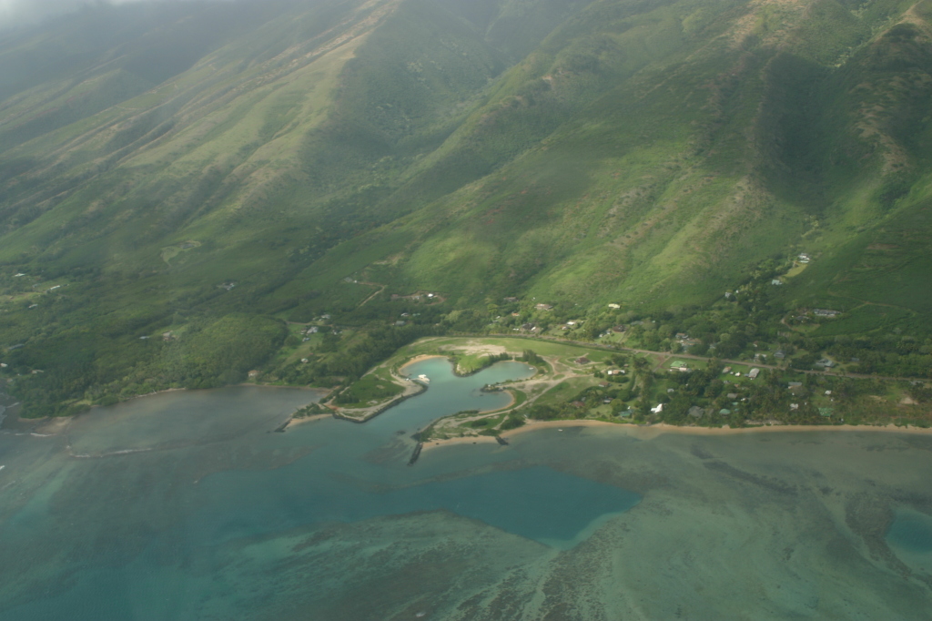 2008-01-19-Hawaii-Juanita-Cesna-082-clover-bay-GOOD.JPG