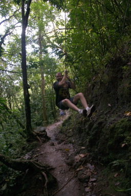 2008-01-12-Hawaii-Manoa-Trail-19-Rob-vine-GOOD.JPG