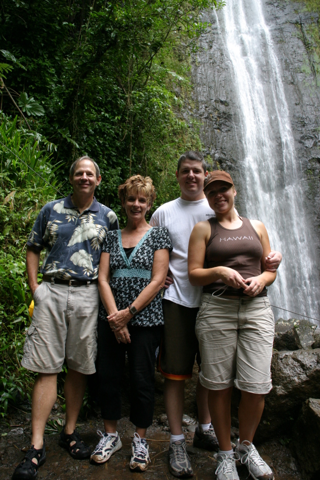 2008-01-05-Hawaii-Manoa-Falls-35-John-Sheryl-Bill-Livia.JPG
