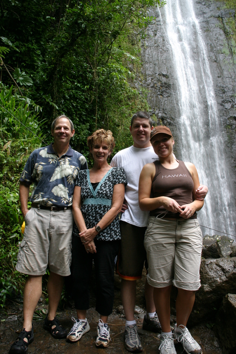 2008/01(January)/Hawaii/Jan05/1-Manoa-Falls/800x600_2008-01-05-Hawaii-Manoa-Falls-35-Bill-Livia.JPG