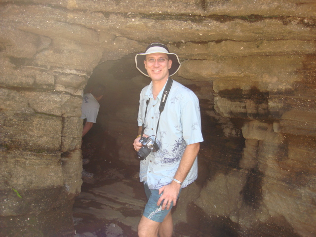 2008/01(January)/Hawaii/Jan05/3-LavaTube/640x480_2008-01-05-Hawaii-Lava-Tube-34-Travis.JPG