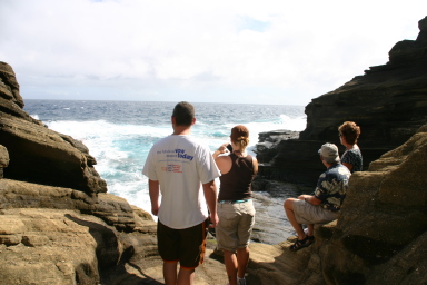 2008-01-05-Hawaii-Lava-Tube-06-Bill-Livia-John-Sheryl.JPG