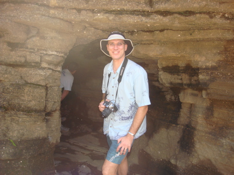 2008-01-05-Hawaii-Lava-Tube-34-Travis.JPG