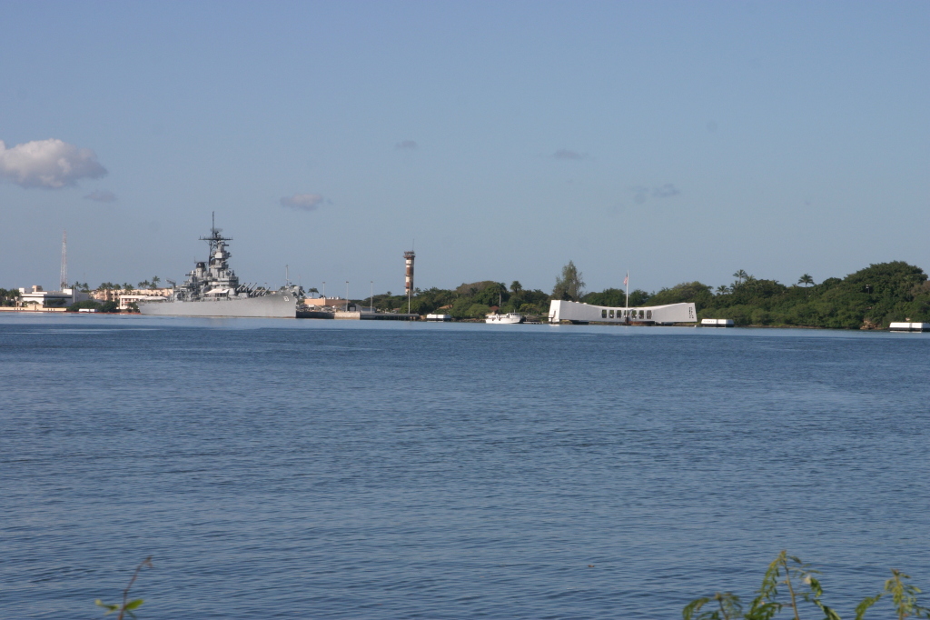 2008-01-06-Hawaii-Pearl-Harbor-05-USS-Arizona.JPG