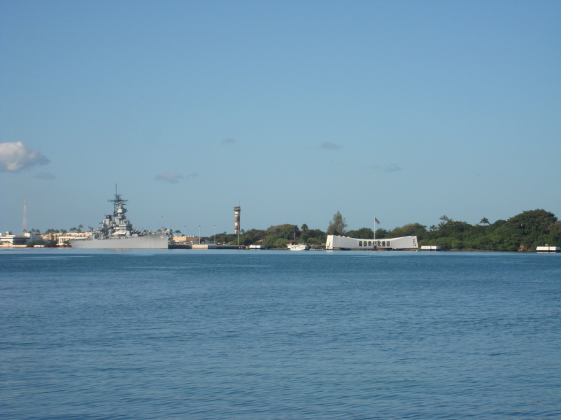2008-01-06-Hawaii-Pearl-Harbor-02-USS-Arizona.JPG