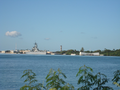 2008-01-06-Hawaii-Pearl-Harbor-01-USS-Arizona.JPG