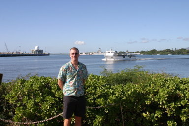 2008-01-06-Hawaii-Pearl-Harbor-10-Travis.JPG