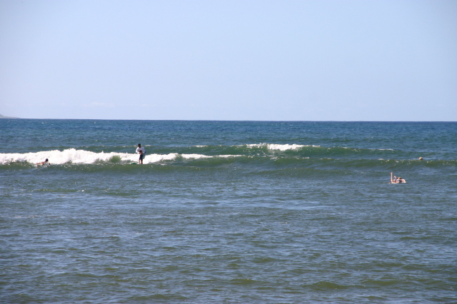 2008-01-06-Hawaii-surfing-14-father-son-pair.JPG