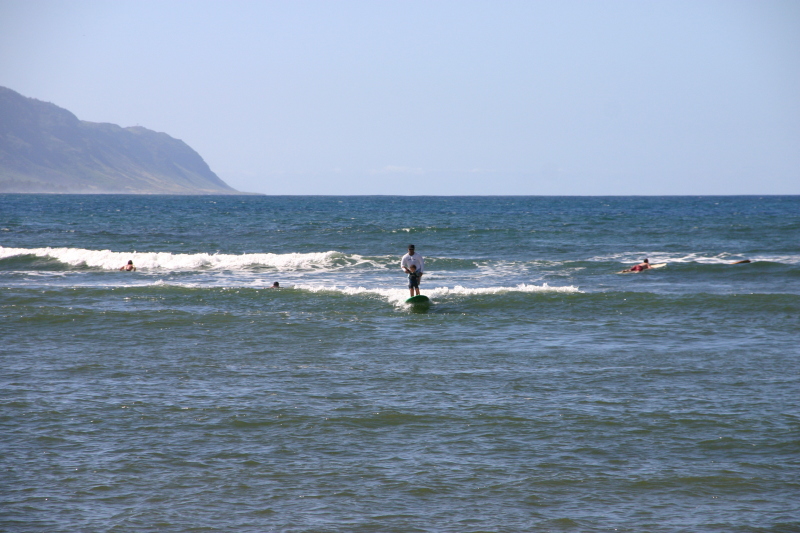 2008-01-06-Hawaii-surfing-15-father-son-pair.JPG