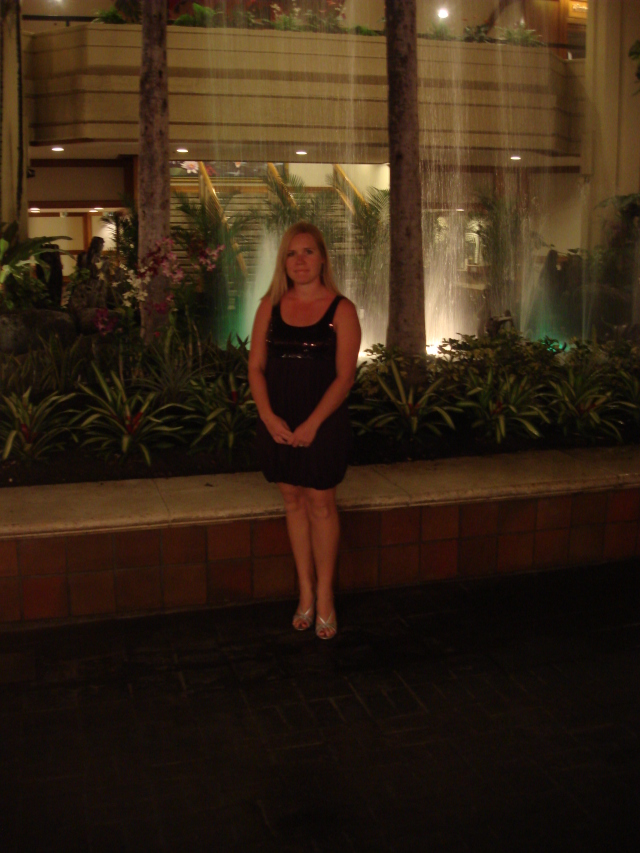 2008/01(January)/Hawaii/Jan07/Livias-Day-Out/640x480_2008-01-07-Hawaii-58-Date-night-Livia.JPG
