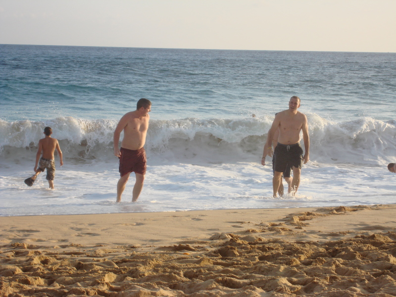 2008/01(January)/Hawaii/Jan08/Sandy-Beach/800x600_2008-01-08-Hawaii-15-Sandy-Beach-Bill-Travis.JPG
