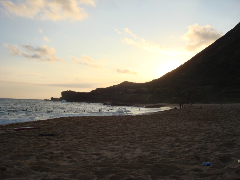 2008/01(January)/Hawaii/Jan08/Sandy-Beach/800x600_2008-01-08-Hawaii-27-Sandy-Beach-sunset.JPG