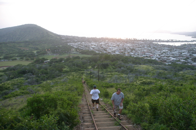 2008-01-09-Hawaii-KoKo-Crater-40-Bill.JPG