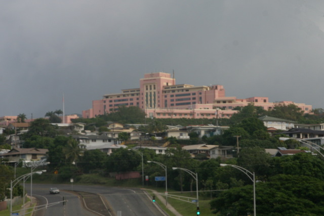 2008/01(January)/Hawaii/Jan10/640x480_2008-01-10-Hawaii-05-Tripler.JPG