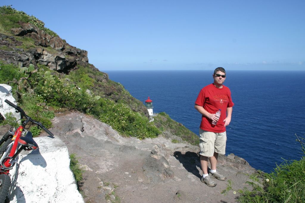 2008/01(January)/Hawaii/Jan11/2-LightHouse-Road/1024x768_2008-01-11-Hawaii-Lighthouse-Road-07-Bill.JPG