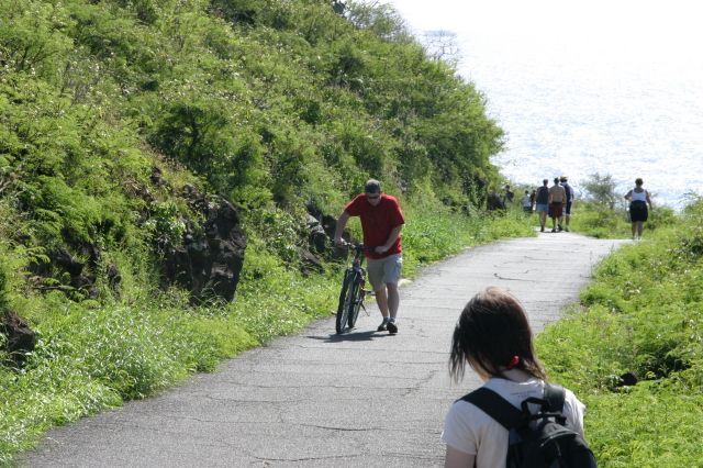 2008/01(January)/Hawaii/Jan11/2-LightHouse-Road/2008-01-11-Hawaii-Lighthouse-Road-01-Bill-GOOD.JPG