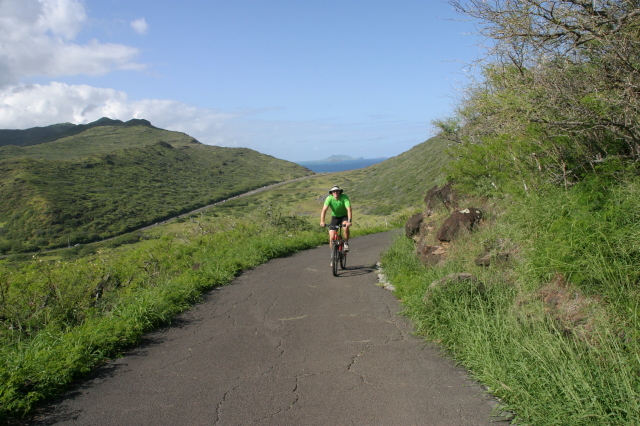 2008/01(January)/Hawaii/Jan11/2-LightHouse-Road/640x480_2008-01-11-Hawaii-Lighthouse-Road-39-Travis-GOOD.JPG