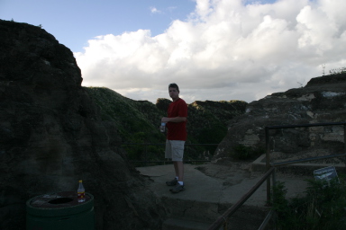 2008-01-11-Hawaii-Diamond-Head-Crater-04-Bill.JPG