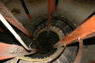 2008-01-11-Hawaii-Diamond-Head-Crater-23-Stairs.JPG