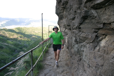 2008-01-11-Hawaii-Diamond-Head-Crater-27-Travis.JPG