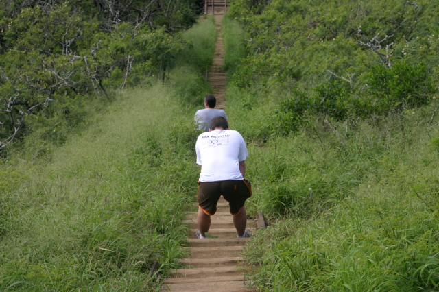 2008/01(January)/Hawaii/Jan12/2-KoKo-Crater/2008-01-12-Hawaii-KoKo-Crater-01-Bill-Steve-GOOD.JPG