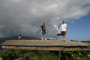 2008-01-12-Hawaii-KoKo-Crater-11-Rob-Steve-Bill.JPG